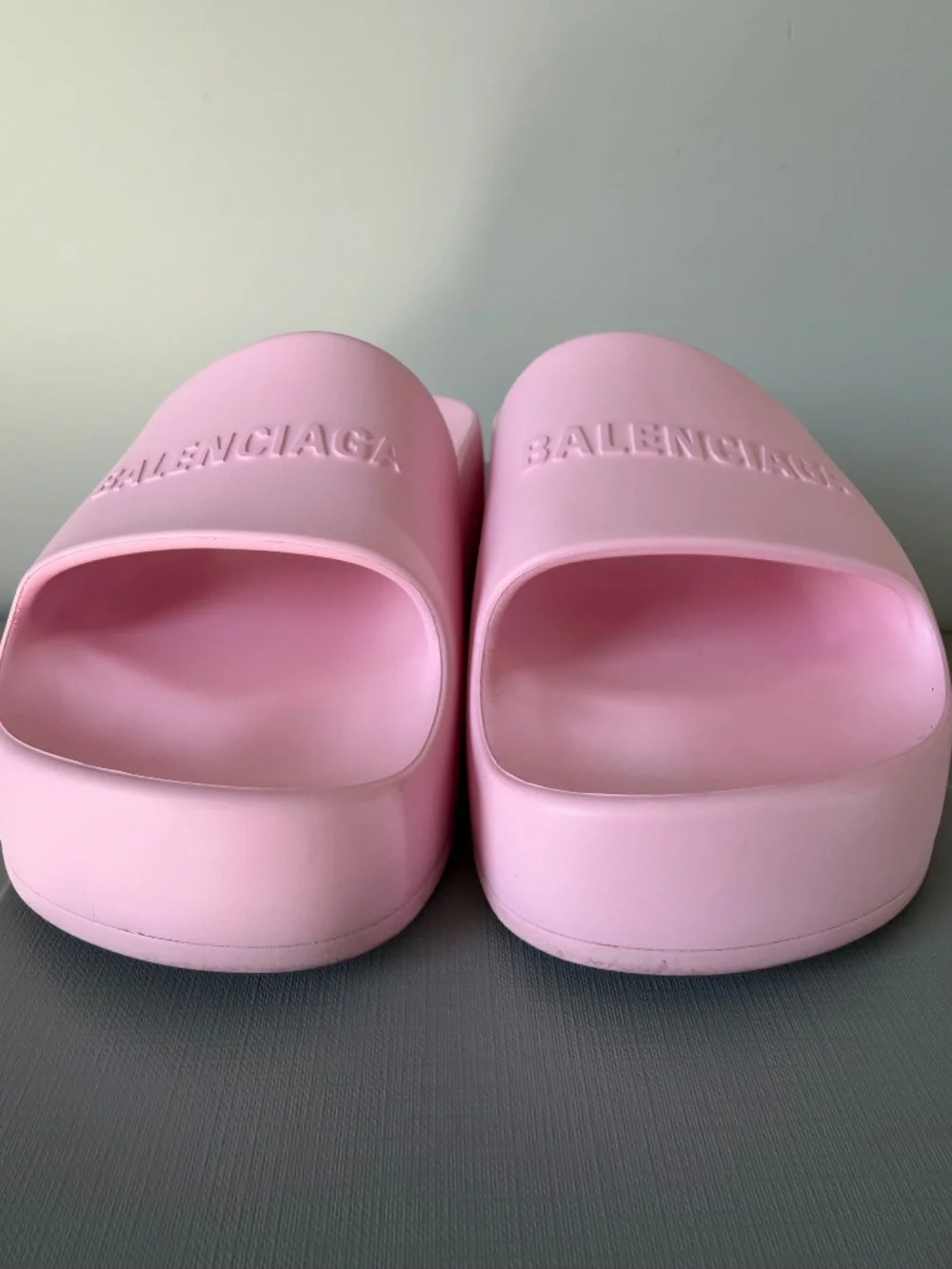 Balenciaga Chunky Slides Light Pink EU 39 – Authentic w/ Original Box